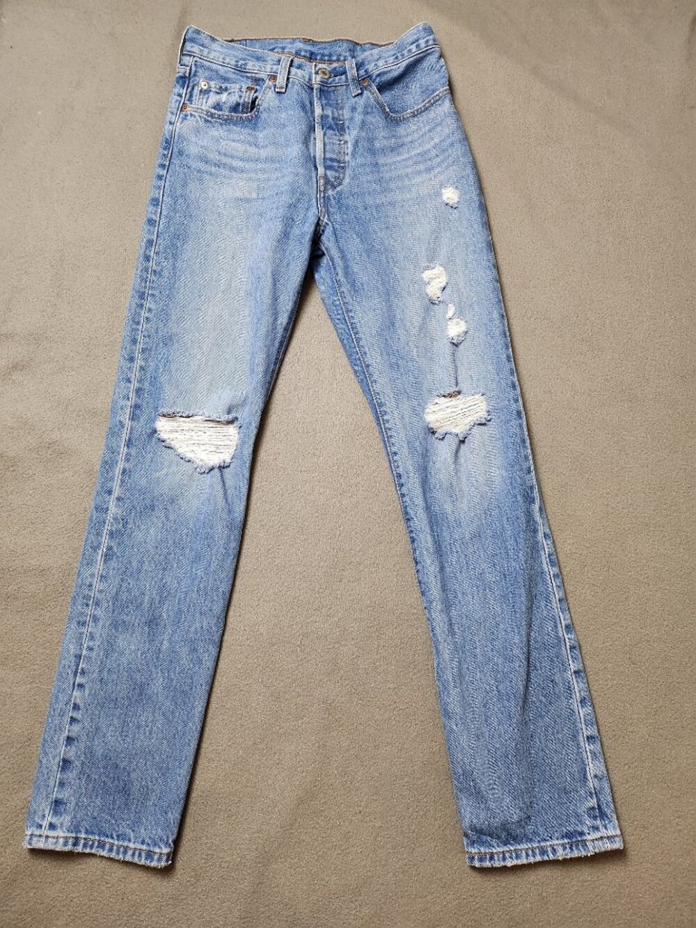 Levi's 501 Original Jeans Women's 26 Ripped Knee Button Fly Light Medium Wash